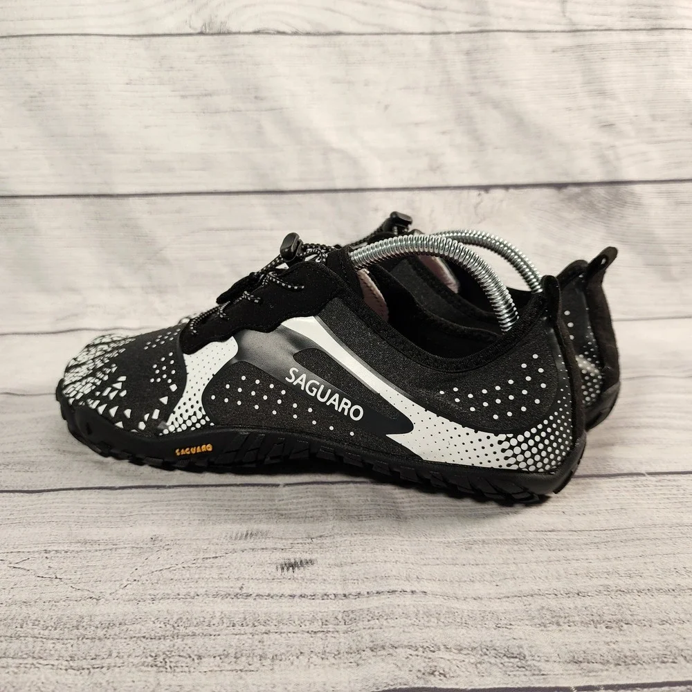 Saguaro Barefoot Shoes Mens EU 43 Black White Minimalist Trail Water Sneakers